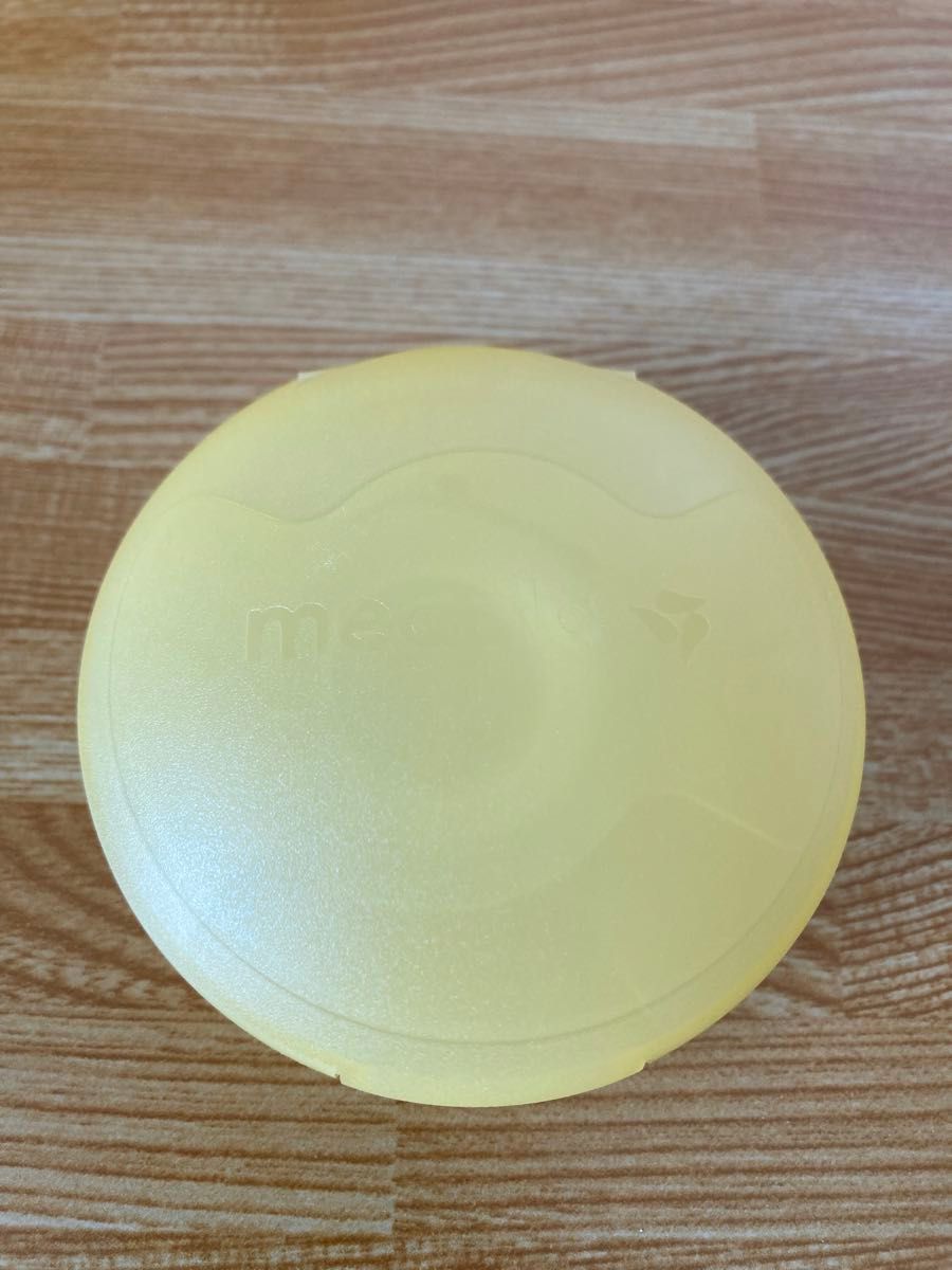 Medela 搾乳機　ニップルシールド　50ml母乳パック　リペアニプル　スキンオイル　セット