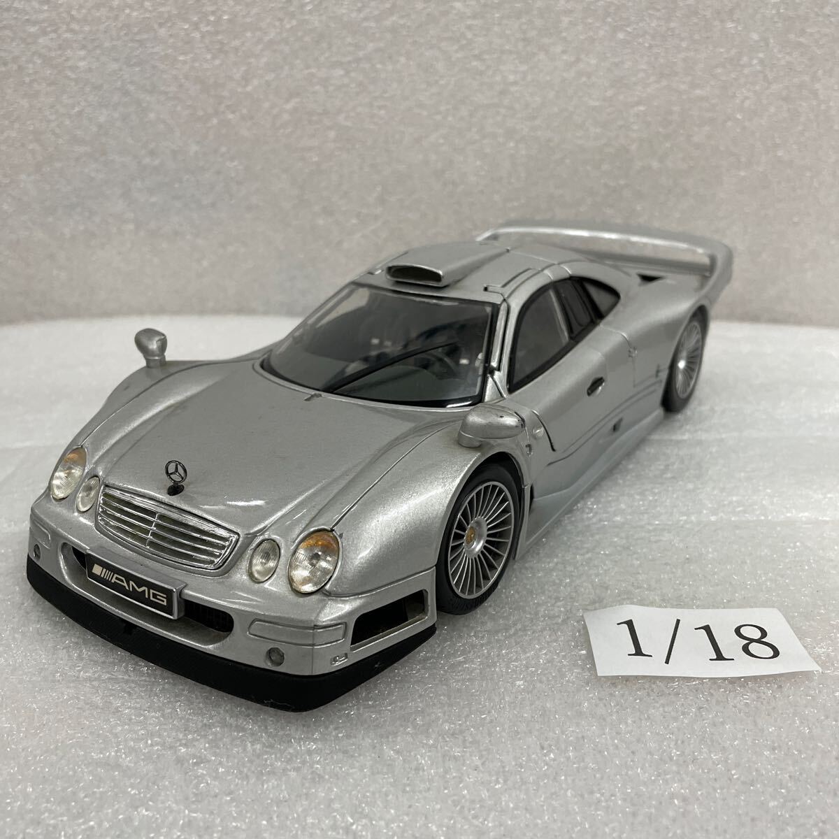 メルセデスベンツ AMG CLK GTR ミニカー Maisto 1/18 モデルカー 箱無し_画像1