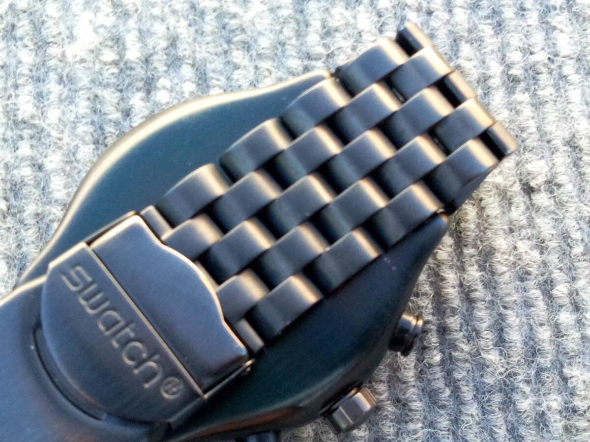 極美品 スウォッチ swatch IRONY フルメタルPVDガンメタル タキメーターレーシングクロノグラフ腕時計の画像3