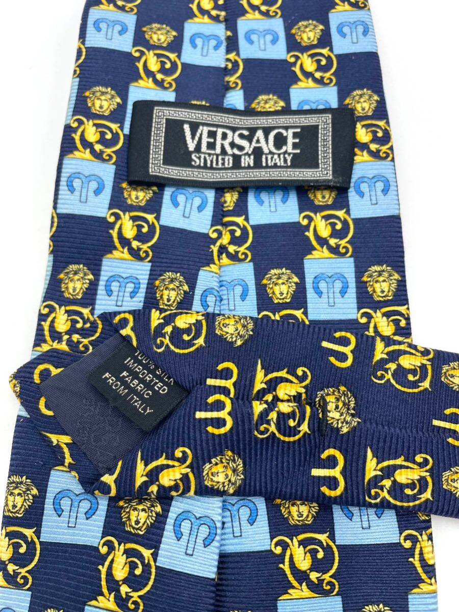 GIANNI VERSACE ジャンニヴェルサーチ　ネクタイ　メデューサ　総柄　シルク100% イタリア製　ブルー系_画像7