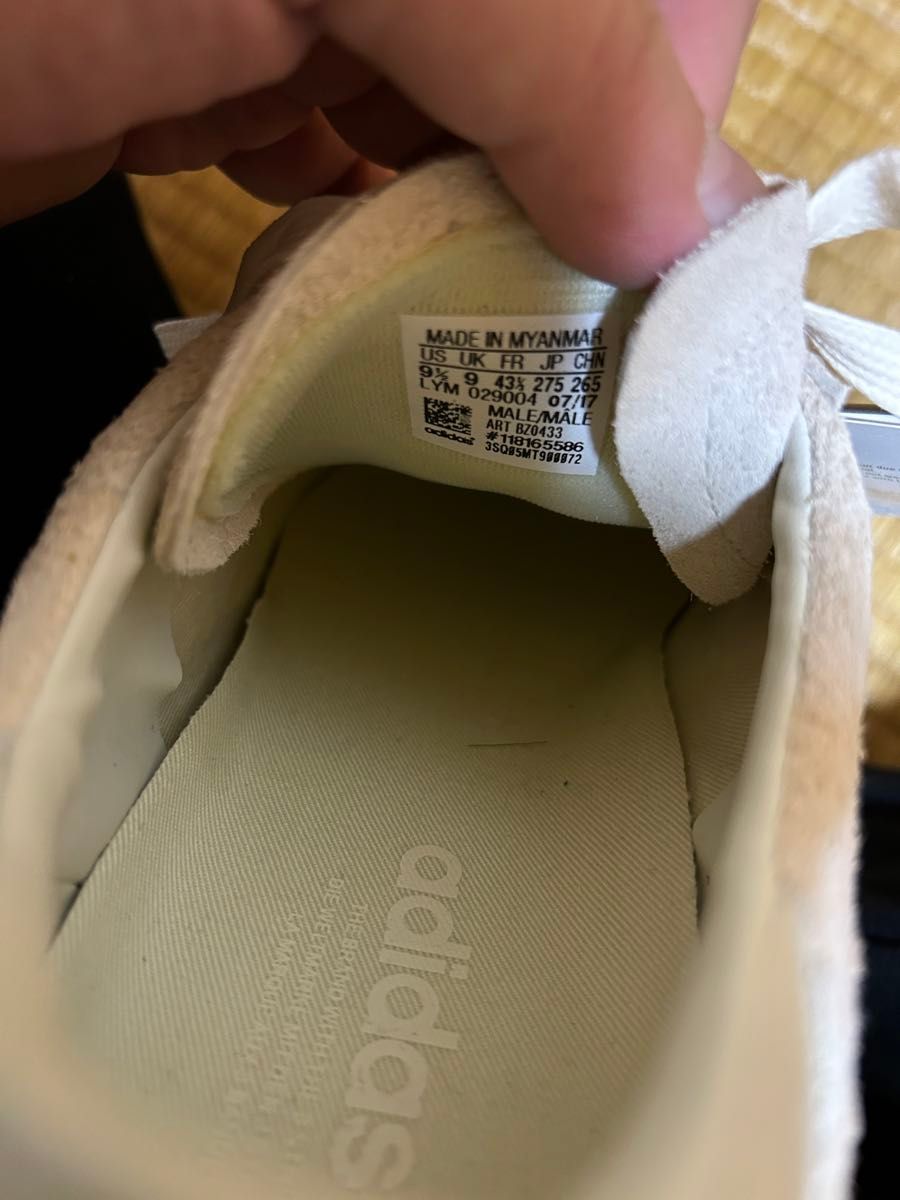 adidas Originals COURTVANTAGE スニーカー　スエード