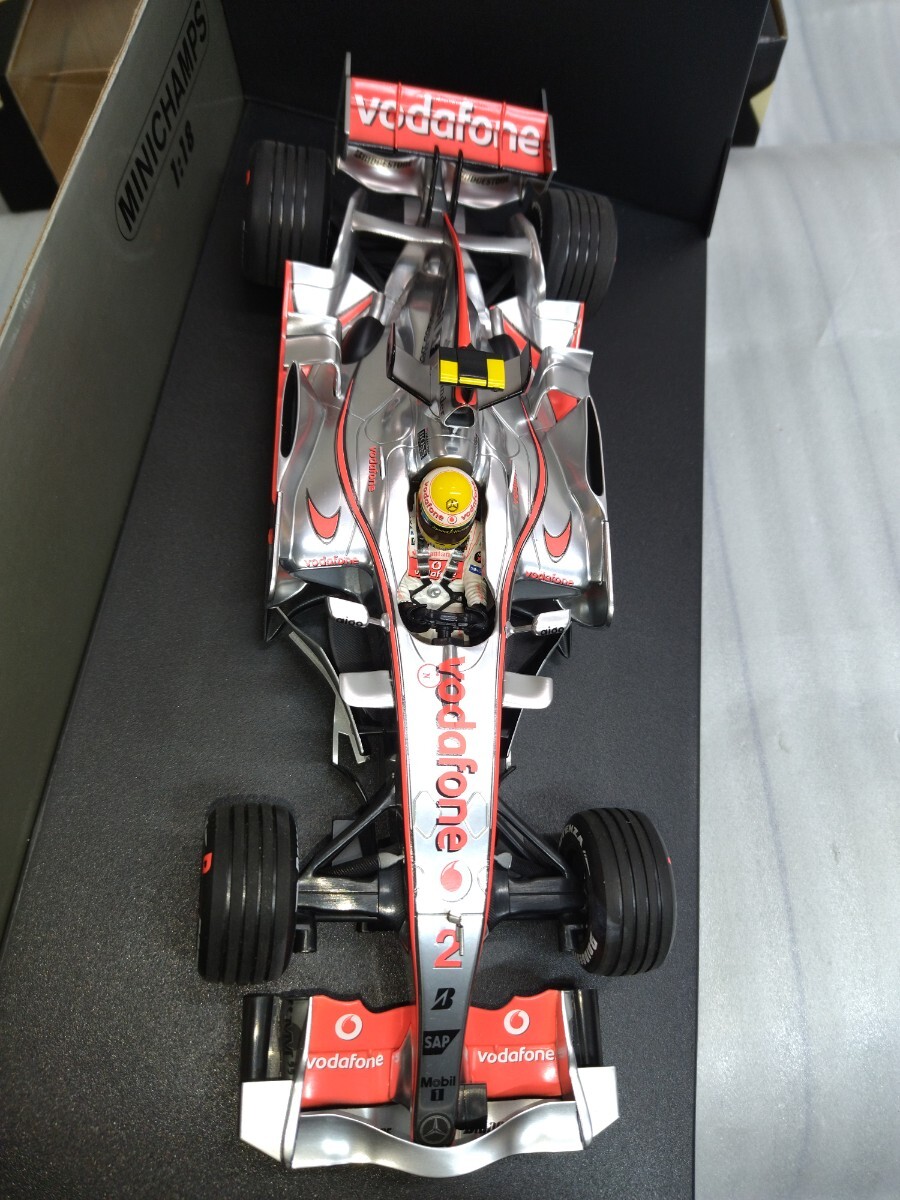 ミニチャンプス PMA 1/18 ボーダフォン マクラレーン メルセデス MP4-22 L.ハミルトン カナダGP 優勝 530071822_画像7