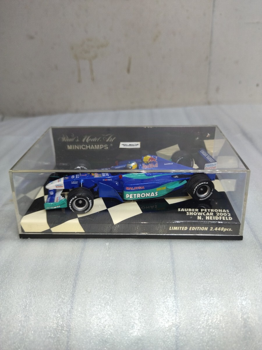 ミニチャンプス PMA 1/43 SAUBER PETRONAS ザウバーペトロナス Showcar 2002 N.ハイドフェルド_画像2