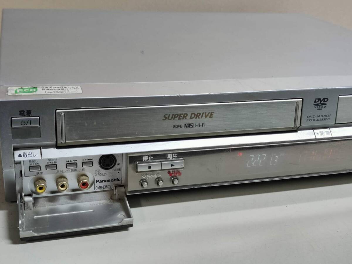 ★動作品Panasonic パナソニック VHS一体型DVDレコーダー DMR-E150V 貴重 レア ヴィンテージ ★ 動作保証 2004年製_画像2