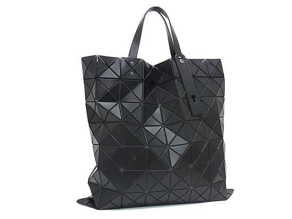 ■新品■未使用■ BAO BAO ISSEY MIYAKE バオバオイッセイミヤケ ルーセント PVC トートバッグ ハンドバッグ ブラック系 AX3665_画像1