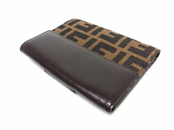 1円 ■美品■ FENDI フェンディ ズッカ柄 キャンバス×レザー 二つ折り 財布 ウォレット レディース ブラウン系 AX3754_画像2