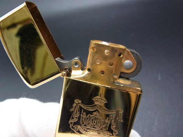 ■美品■ ZIPPO ジッポー KINGDOM OF HAWAII ハワイ王国 オイルライター 喫煙具 レディース メンズ ゴールド系 DE1584_画像4