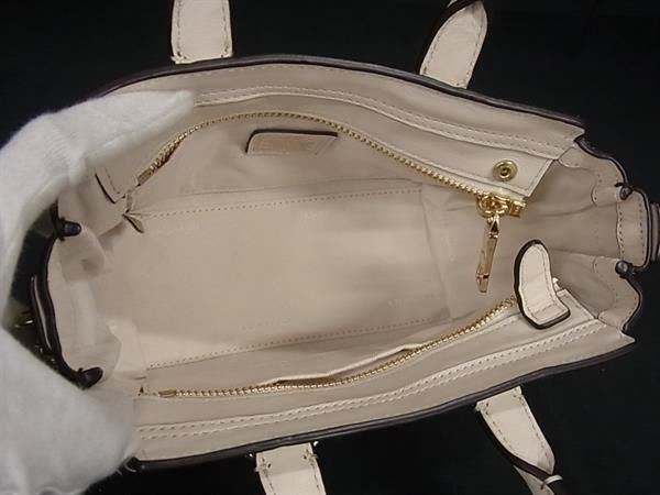 1 jpy # as good as new # COACH Coach Swagger leather Cross body 2WAY handbag shoulder diagonal .. lady's ivory series BG8020