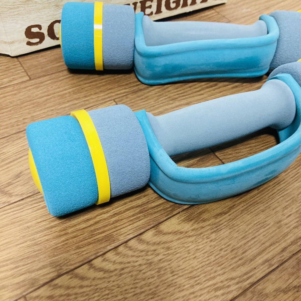 未使用 訳あり SOFT WEIGHTS ハンド ダンベル エクササイズ ヨガ 腹筋 トレーニング エクササイズ ウェイト ダイエットの画像2