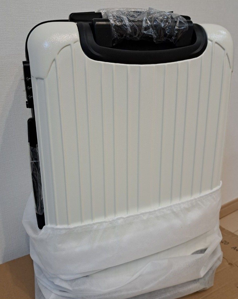 スーツケース キャリーケース キャリーバッグ TSAロック 超軽量 機内持込  ファスナー ジッパー ホワイト S 卒業旅行 新品