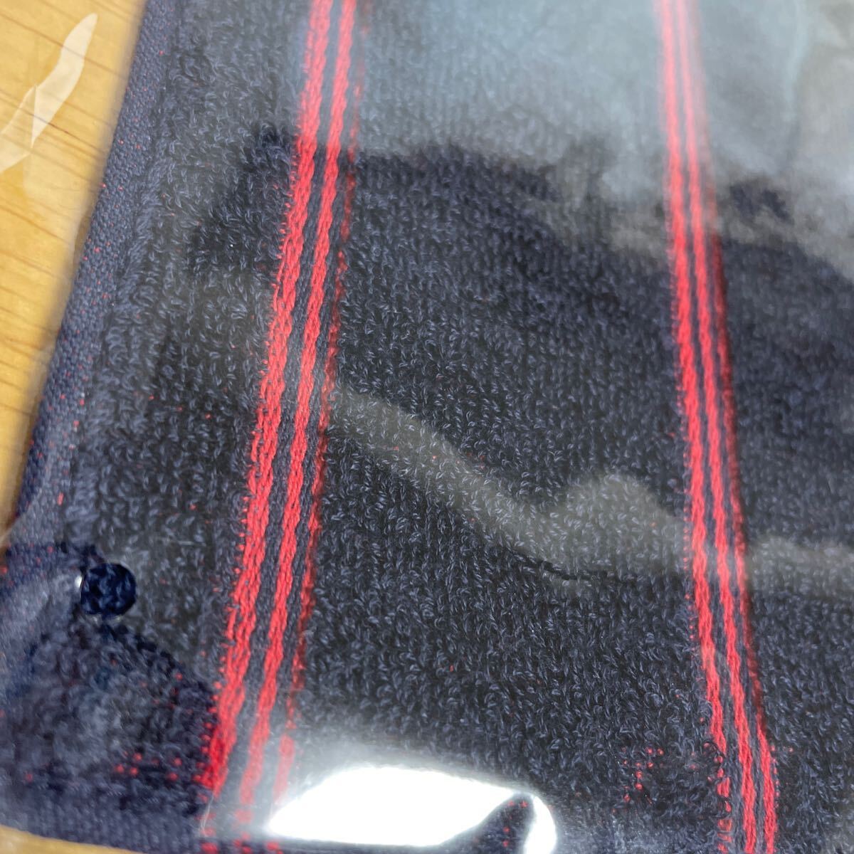  new goods unopened! Mercedes Benz Brooks Brothers collaboration handkerchie towel red stripe Mercedes-Benz Brooks brothers