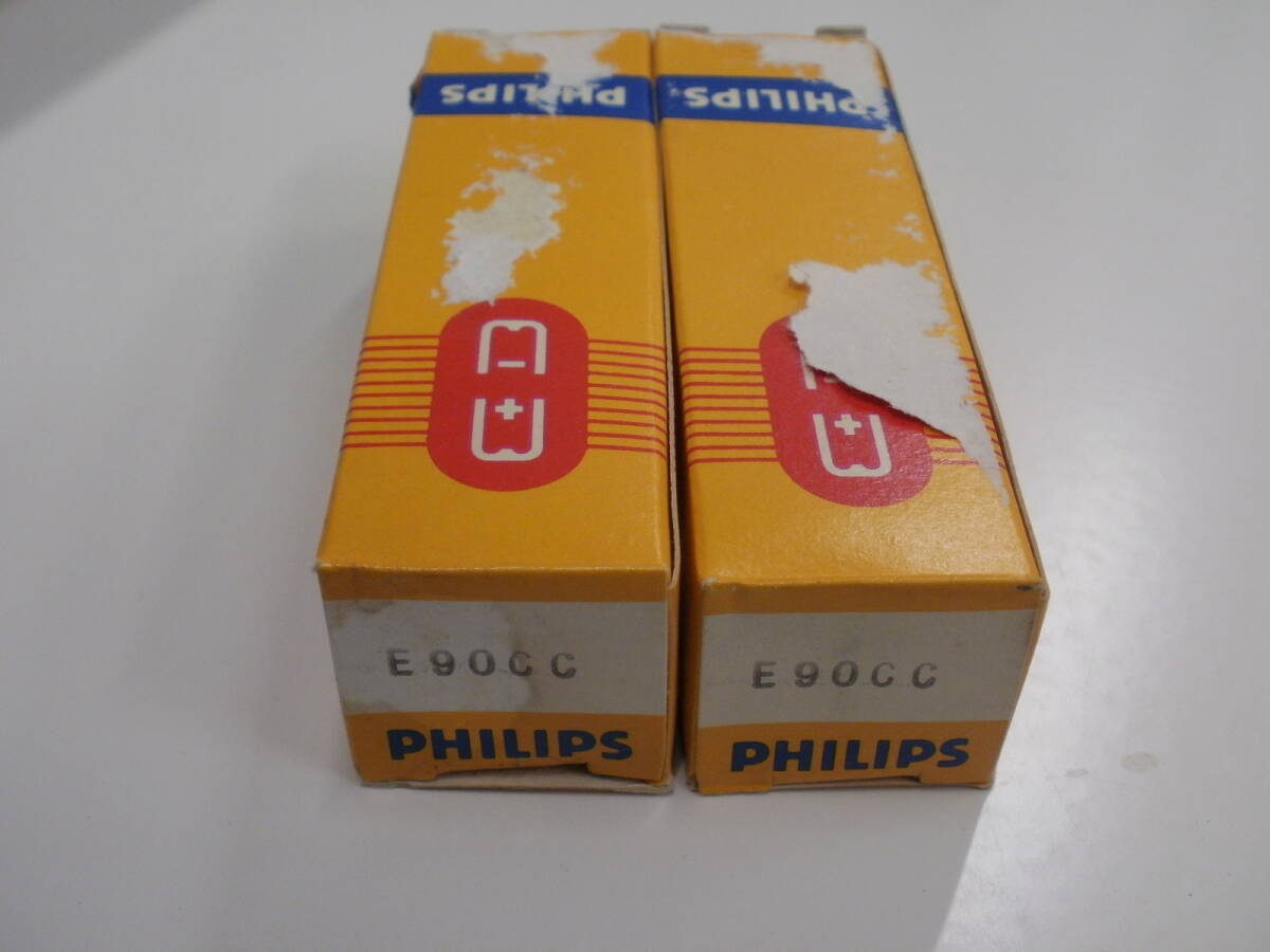 E90CC/Philips 元箱入りの2本セットその1_画像1