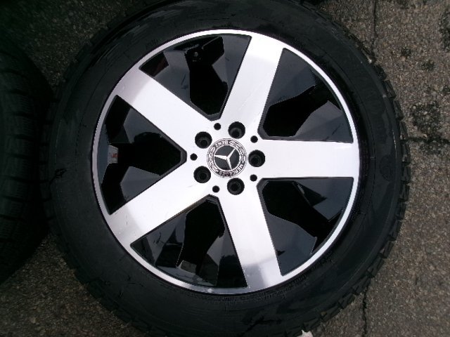 送料無料【ベンツ】X247 GLB200d☆ 7.5J×18+53 PCD112-5穴 ☆ YOKOHAMA Ｇ075　235/55R18☆7分山//4本 ☆タイヤ＆ホイール招きモアイ 長野_画像2