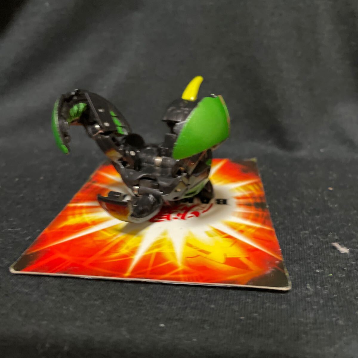 ダークオン・ヘリオスMKⅡ DARKUS HELIOS MKⅡ 闇属性 爆丸 ダークオン・ヘリオスMKⅡ DARKUS HELIOS MKⅡ 闇属性 爆丸