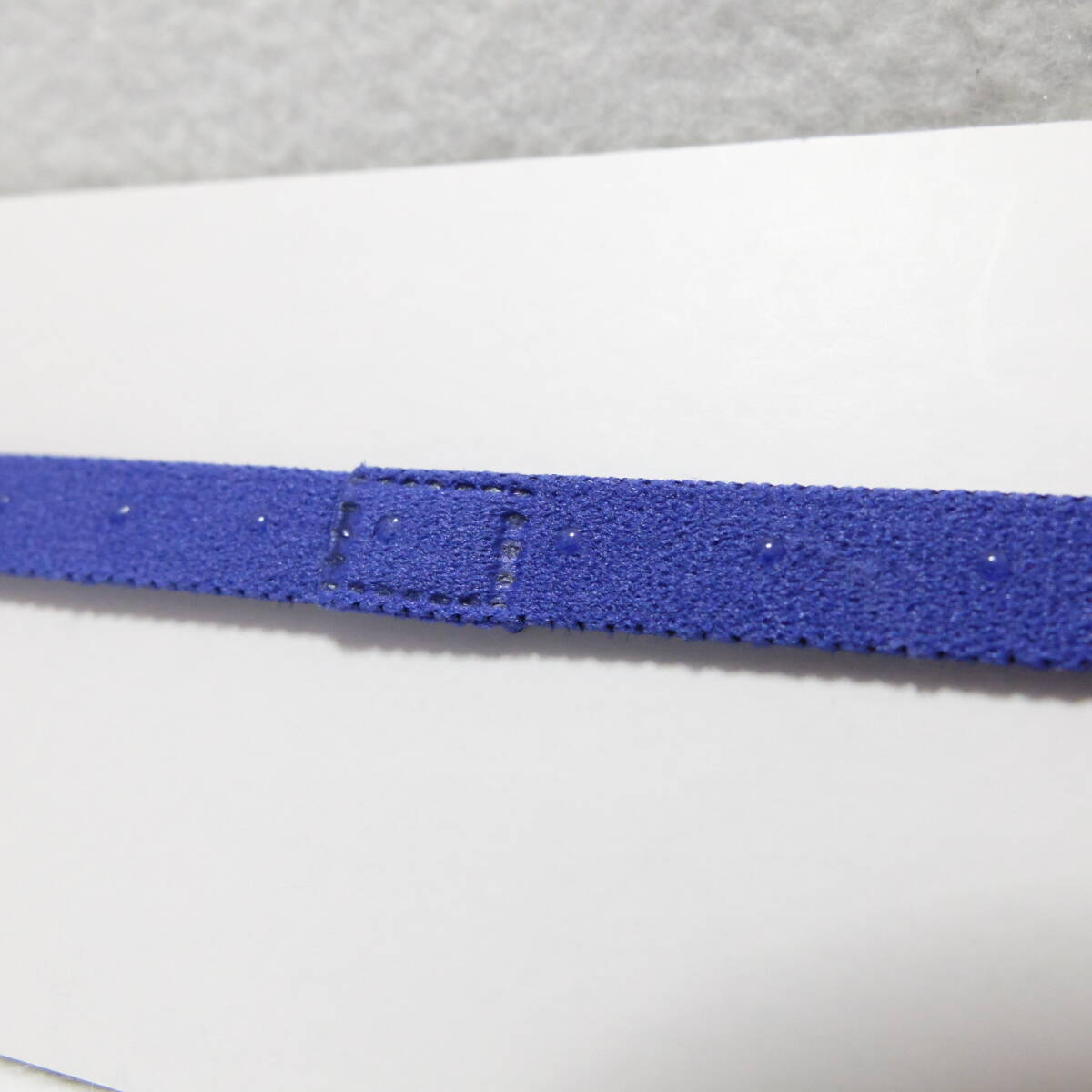 [新品 送料込] アディダス ユニセックス ヘアバンド ヘッドバンド パープル ENL92 adidas unisex hairband headband_裏側：滑り止めシリコン加工