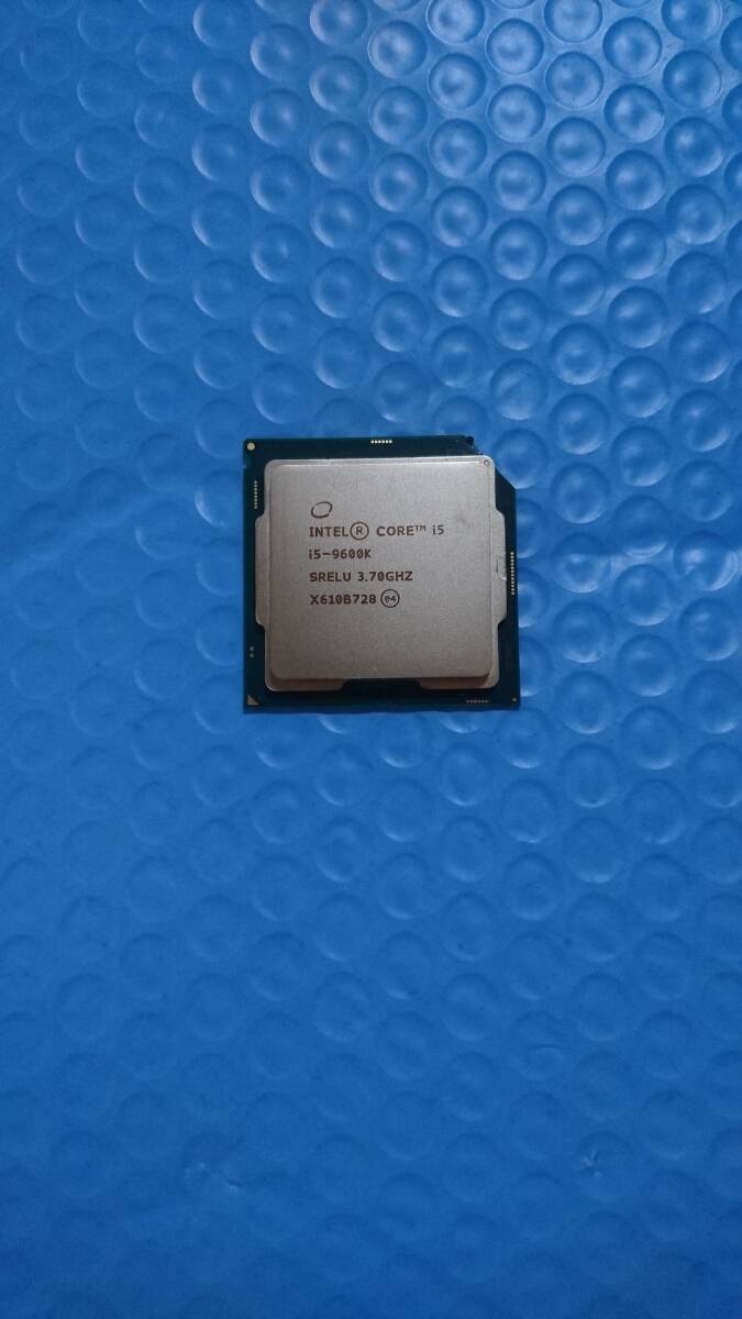 i5-9600k 欠けあり_画像1