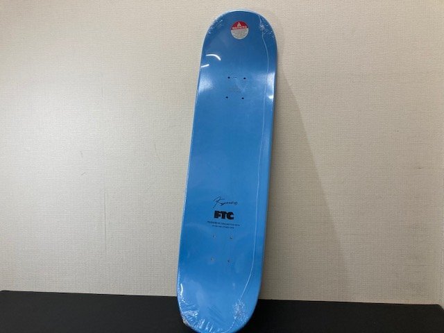 未使用品  KYNE × FTC キネ スケートボード デッキ スケボーの画像2