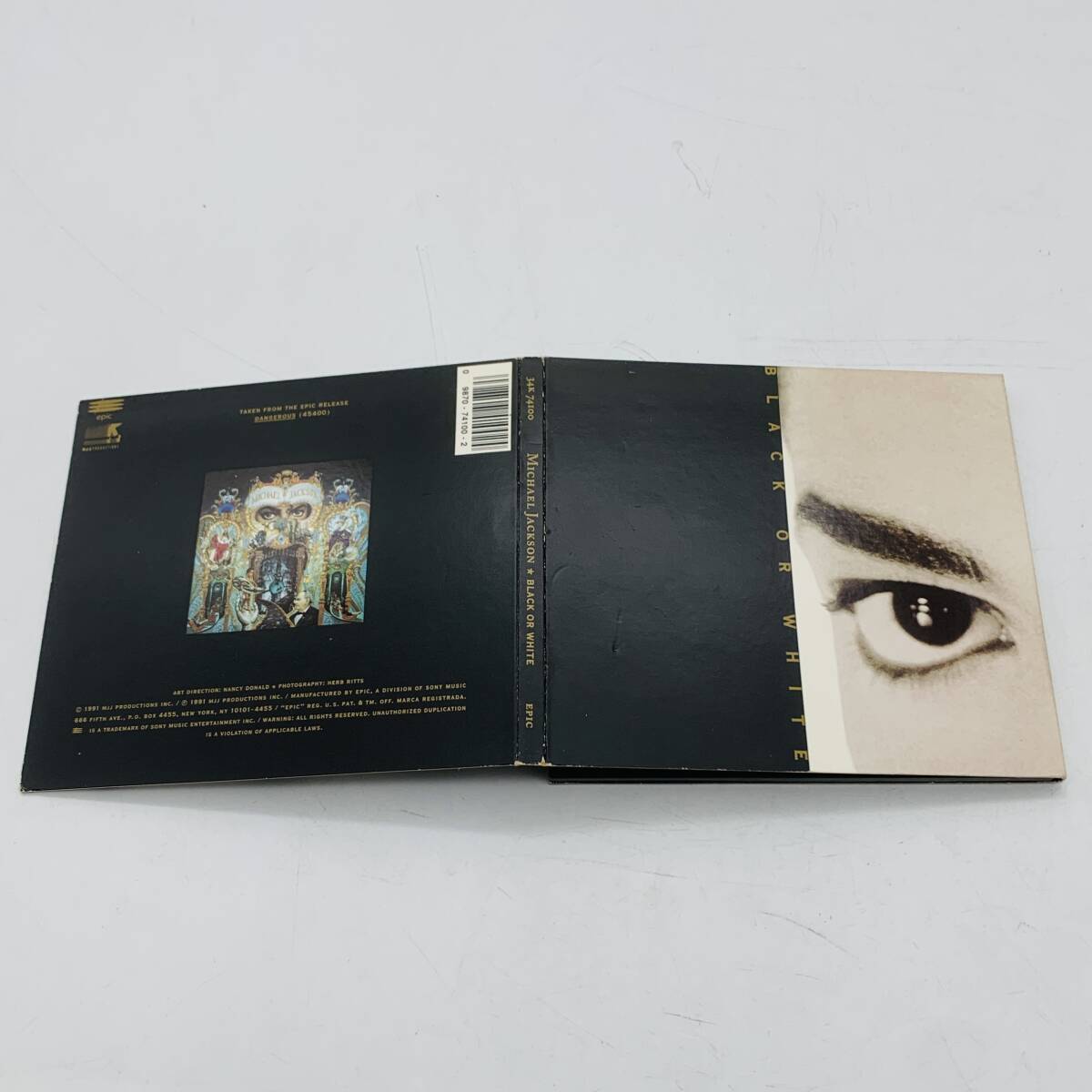 貴重!】マイケル・ジャクソン 紙ジャケCD 貴重!】マイケル・ジャクソン 紙ジャケCD
