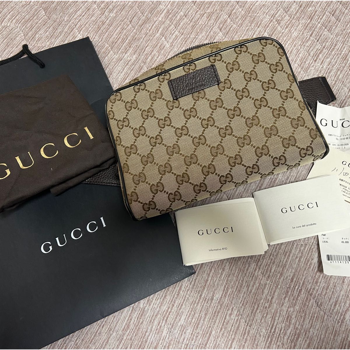 GUCCI ウエストポーチ　グッチ　ボディバッグ グッチ GUCCI GG柄