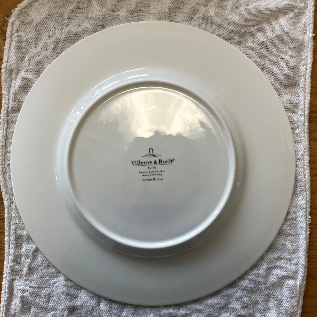 ビレロイ&ボッホ 花柄プレート2枚セット アンムットブルーム Villeroy&Boch ANMUT BLOOM ビレロイ&ボッホ 花柄プレート2枚セット アンムットブルーム Villeroy&Boch ANMUT BLOOM