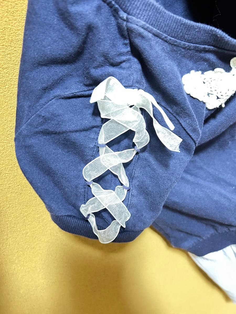 子ども服１２０  女児Ｔシャツ  半袖ワンピース調トップス  紺色  りぼんレース  花柄刺繍