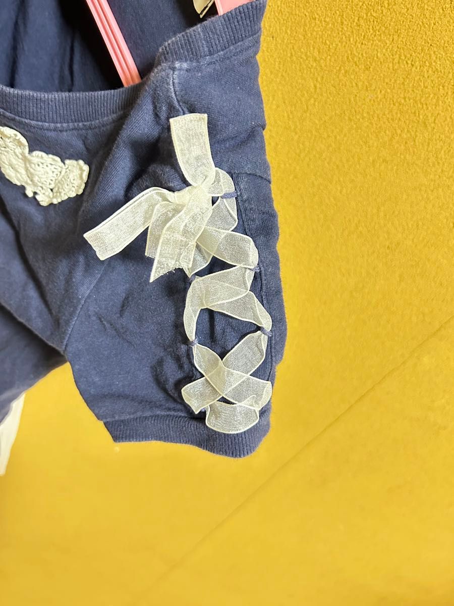 子ども服１２０  女児Ｔシャツ  半袖ワンピース調トップス  紺色  りぼんレース  花柄刺繍