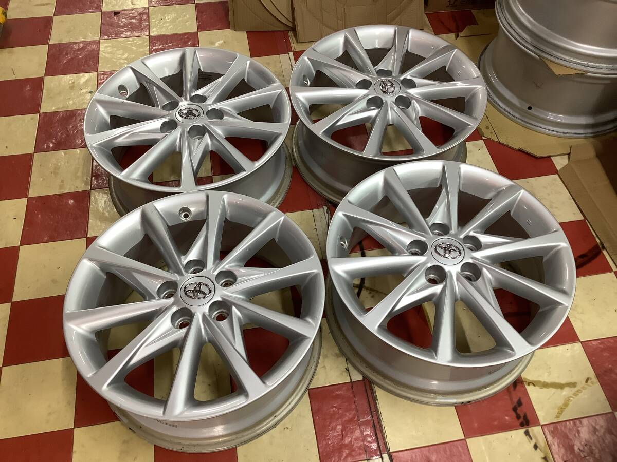 J47◆トヨタプリウスαツーリング純正アルミ4本set17×7J+45PCD114.3/5H◆車検・スタッドレス用や流用にも_画像1