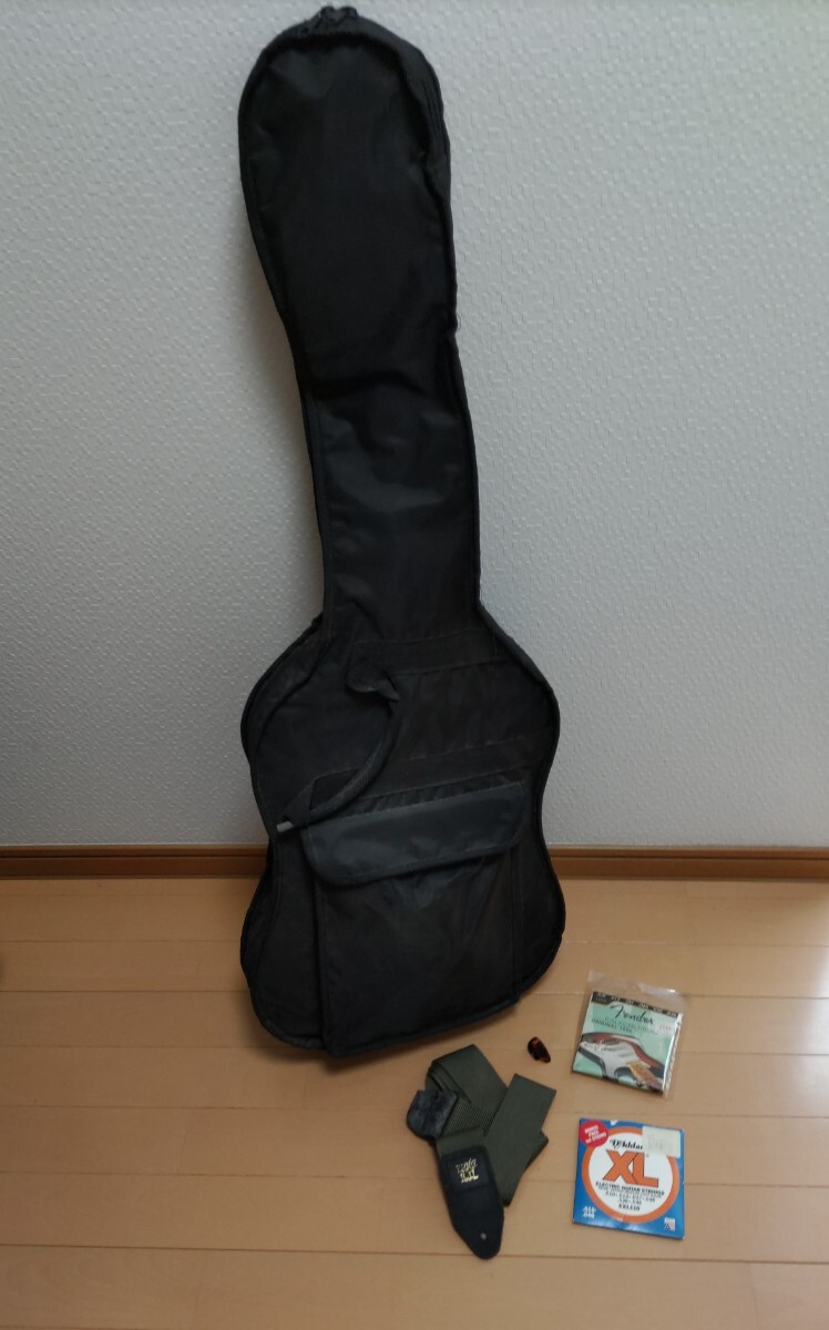 Fender STRATOCASTER Nシリアル Contour Body 日本製 ソフトケース＆オマケ付き_画像9