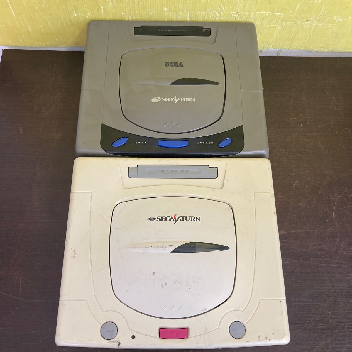 SEGA セガ SEGASATURNセガサターン ゲーム機 本体まとめて2台 HST-3210 HST-3220 / コントローラー HSS-0101 3点の画像6