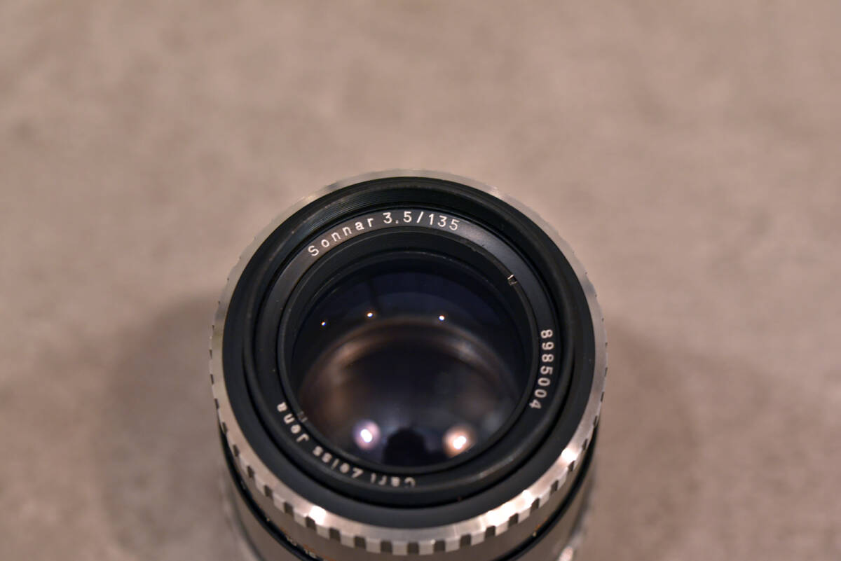 Carl Zeiss Jena Sonnar 135mm F3.5 M42 オールドレンズ　フード、フィルター付き_画像3