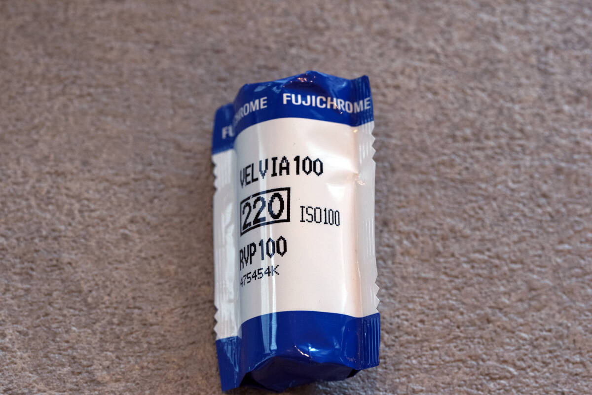 FUJIFILM Velvia 100 Brawny 220 1 pcs expiration of a term time limit unknown 