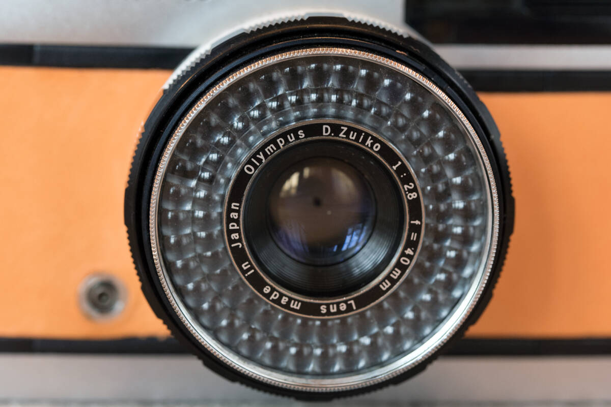 OLYMPUS TRIP 35 D.Zuiko 40mm f2.8 compact film camera 35mm # Junk #