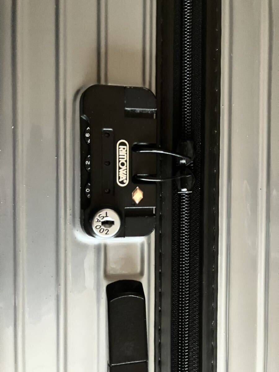 RIMOWA リモワ スーツケース サルサ キャリーケース キャリーバッグ 大容量 旅行 トラベル シルバー TSA 4輪_画像6