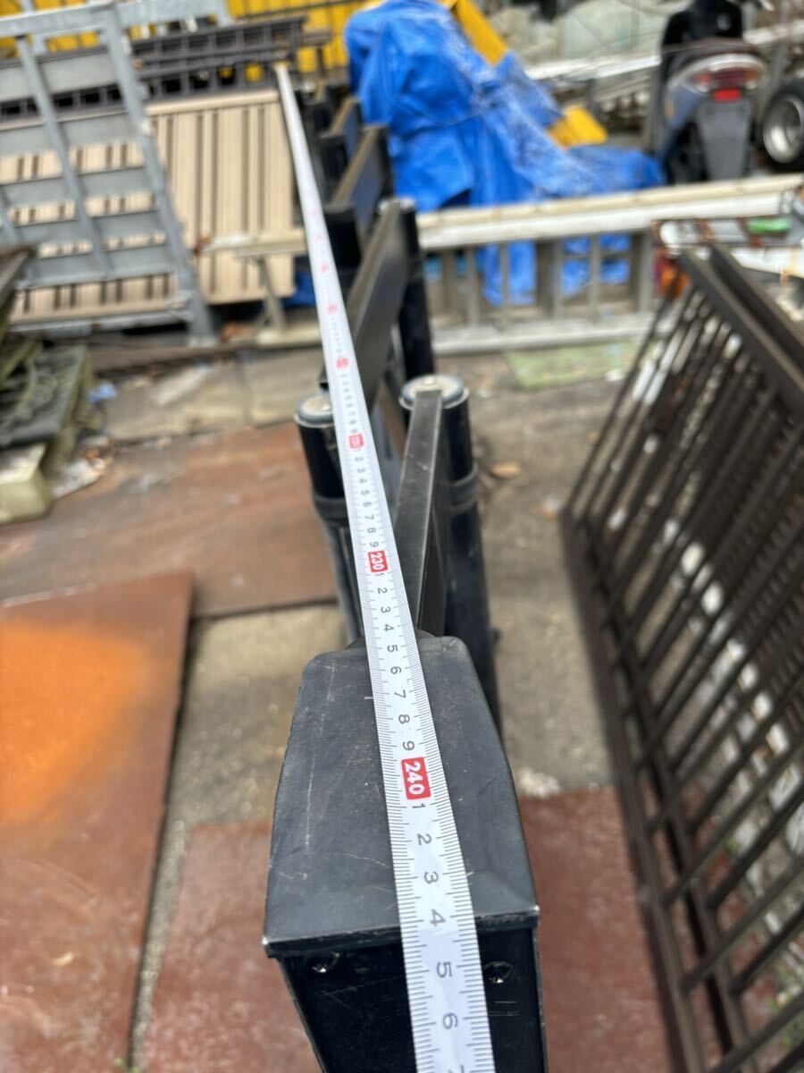 アルミゲート門扉伸縮全長約240cm 高約110cm 柱無鍵無|跨買 アルミゲート門扉伸縮全長約240cm 高約110cm 柱無鍵無|跨買