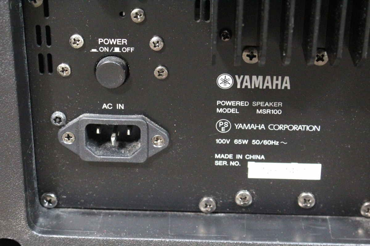 【ト長】YAMAHA ヤマハ MSR100 POWERED SPEAKER パワードスピーカー オーディオ機器 音響機器 取扱説明書 箱付き IA370IOE29の画像3