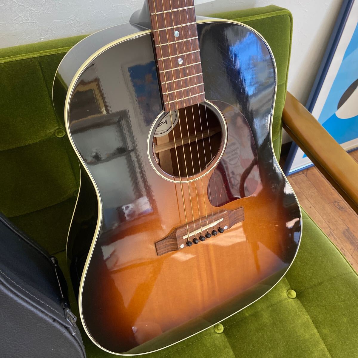 UTs111 Gibson★ 2023年製　ギブソン アコースティックギター J-45 STANDARD 22811023 ケース付き 現状品_画像3