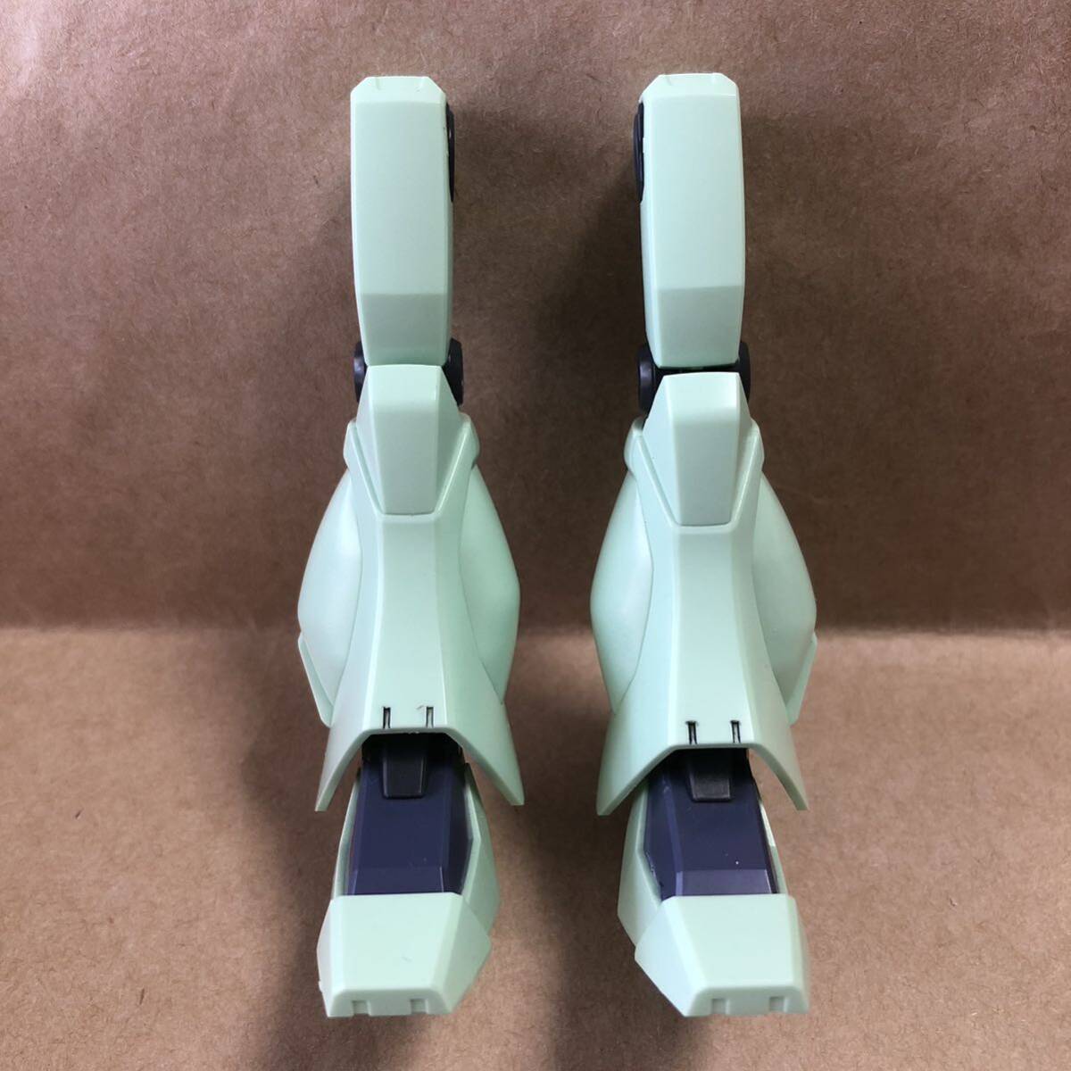 HGUC 1/144 ジェガン　両脚　① ガンプラ　模型　プラモデル　ガンダム　ジャンク　パーツ　ジム　ネモ　ジムスナイパー ジム改　HG_画像2