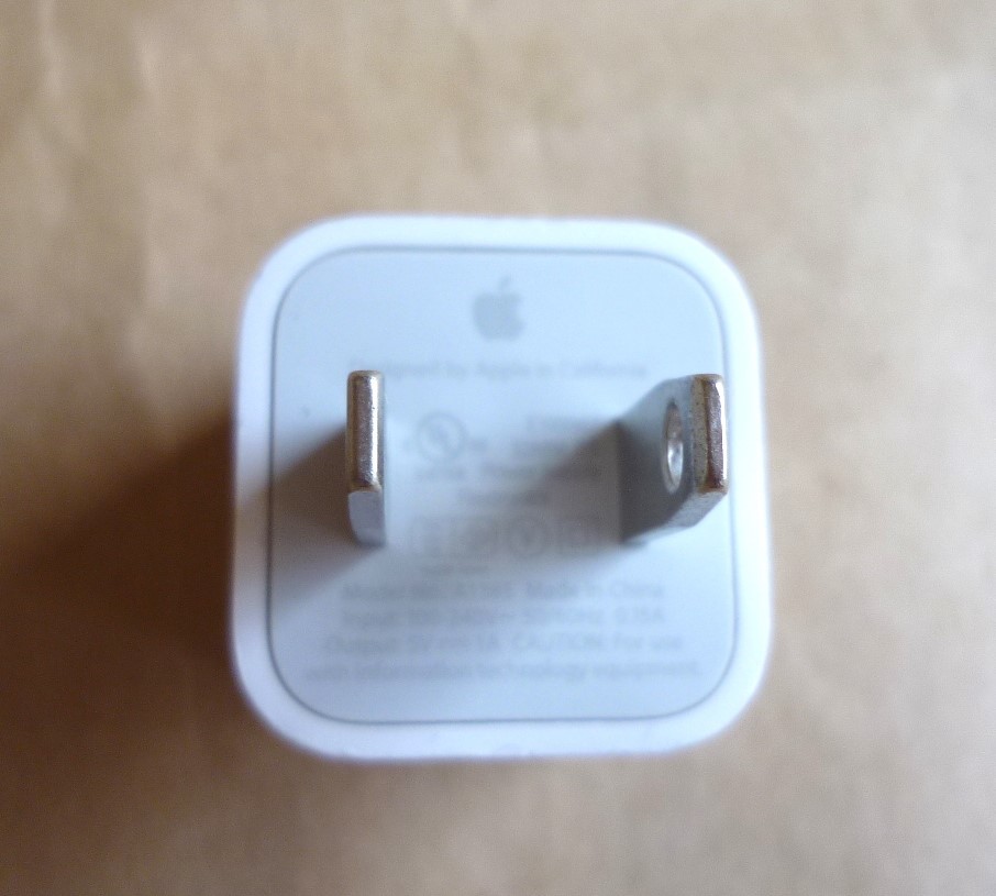 純正 Apple アップル USB電源アダプター USB充電器 ACアダプター アイフォン iPhone 5V 1A ホワイト 白 スマホ充電 iPod ①②③_画像3