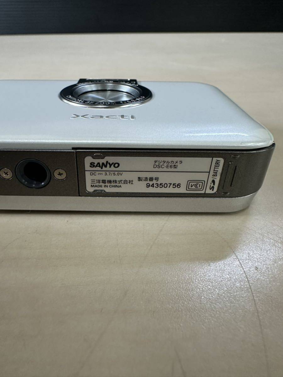 SANYO Xacti DSC-E6型 コンパクトカメラ デジタルカメラ　現状品 充電器無し_画像5