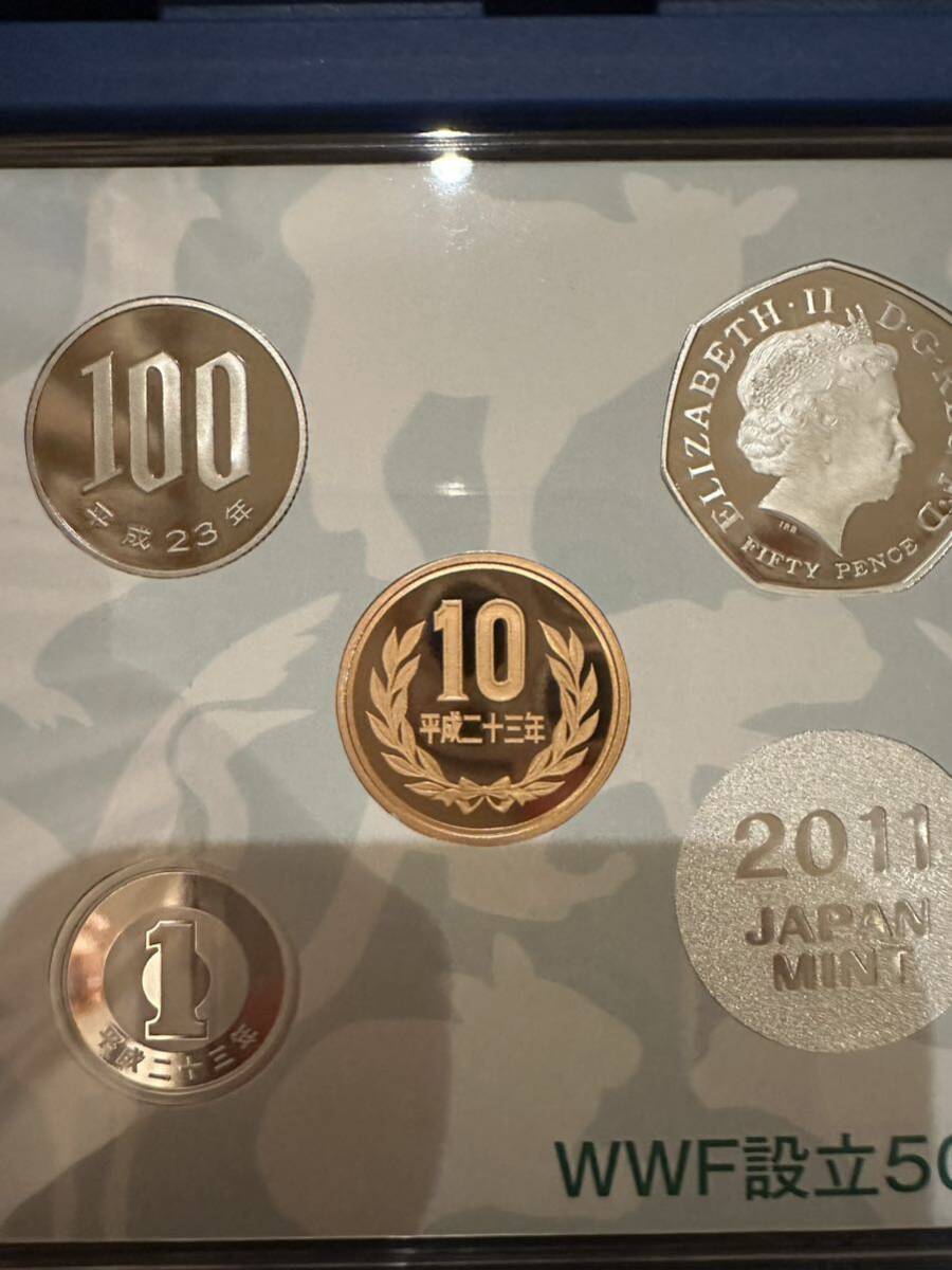 WWF設立50周年 日本・イギリス2011プルーフ貨幣セット 「WWF設立50周年」50ペンス記念銀貨幣入りの画像10