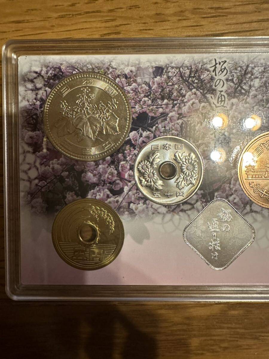 桜の通り抜け貨幣セット 今年の花 牡丹 ミントセット 2016年 平成28年 額面666円 記念硬貨 銀メダル 5_画像7