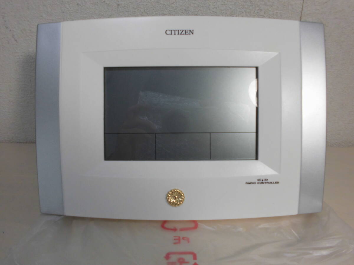 褒章記念品 CITIZEN シチズン パルデジット 電波時計 8RZ073 デジタル 掛・置き兼用時計 _画像3