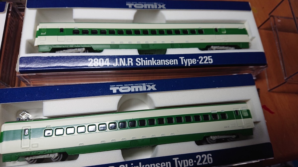 TOMIX 200系新幹線 2803 2804 5両セット_画像3