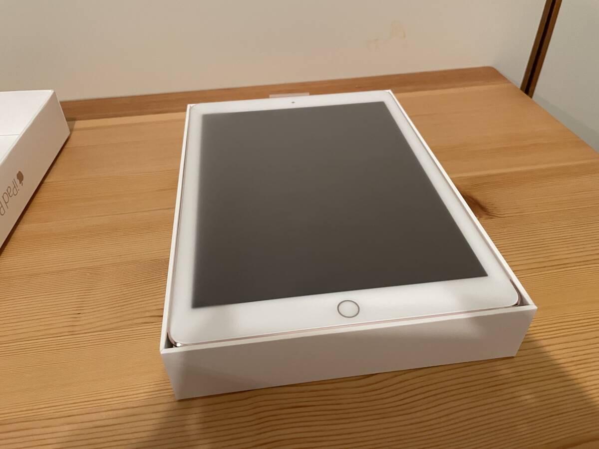 iPad Pro 9.7インチ Wi-Fi+Cellular 32GB ローズゴールド 中古品 MLYJ2J/A Rose Gold セルラーモデルの画像5