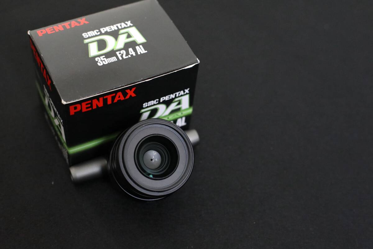 【美品】smc PENTAX-DA 35mmF2.4AL 単焦点 箱付き レンズフィルター付き ハクバ HAKUBA 49mm XC-PRO_画像2