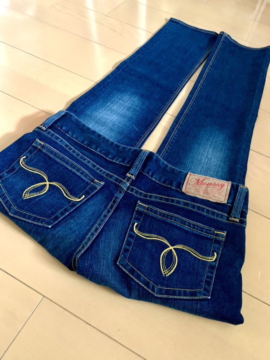 新品同様28インチ【MOUSSY】インディゴストレッチスキニーデニム 新品同様28インチ【MOUSSY】インディゴストレッチスキニーデニム