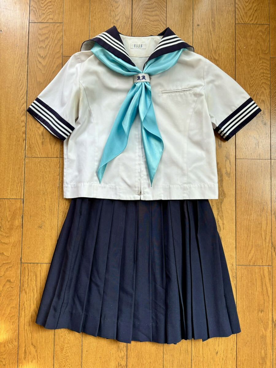 東京都 私立★昭和女子大学附属中学校★夏用制服 セーラー服_画像1