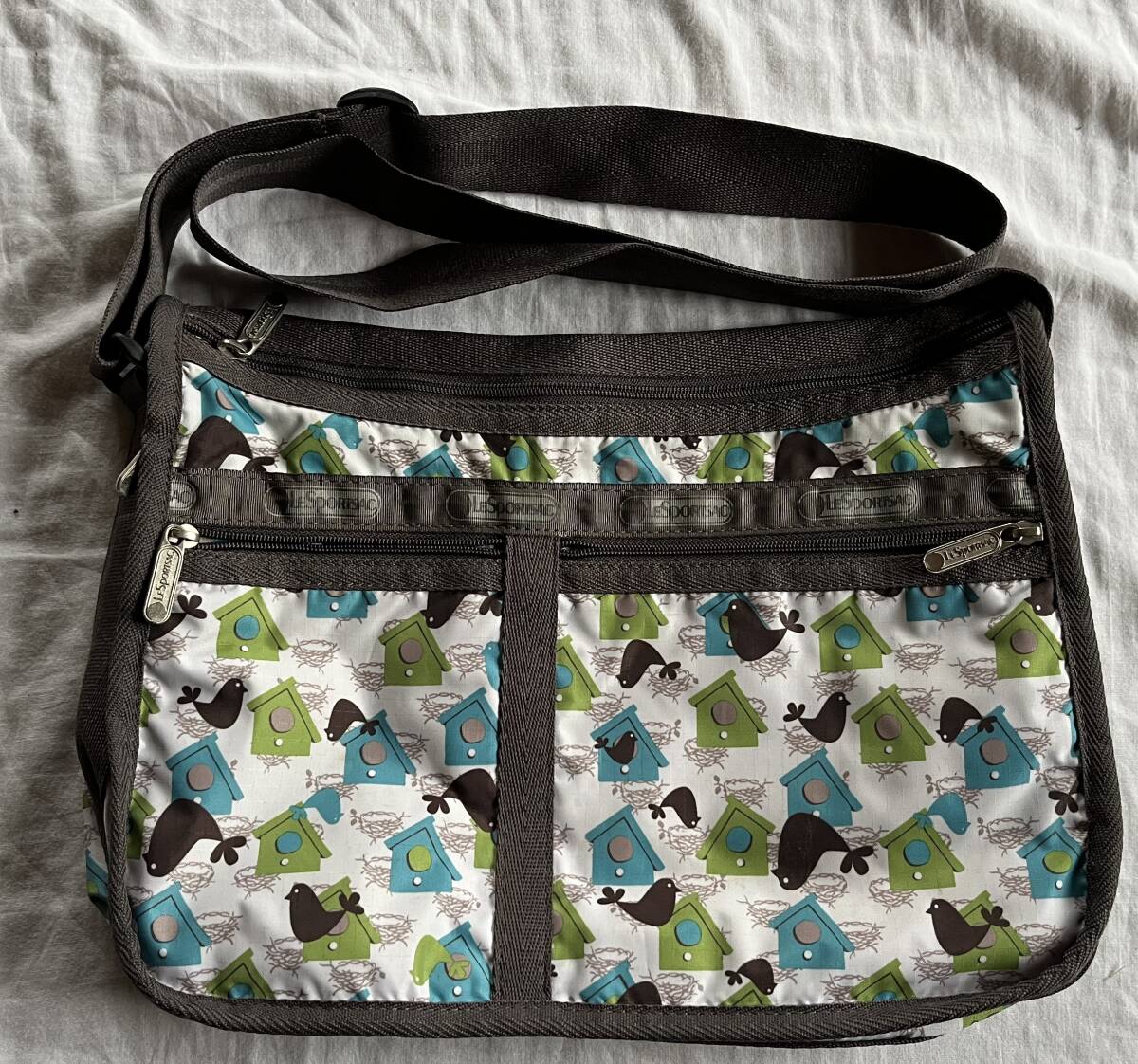 レスポートサック LeSportsac ショルダーバッグ カラフル 鳥　グリーン　長期保管品_画像1