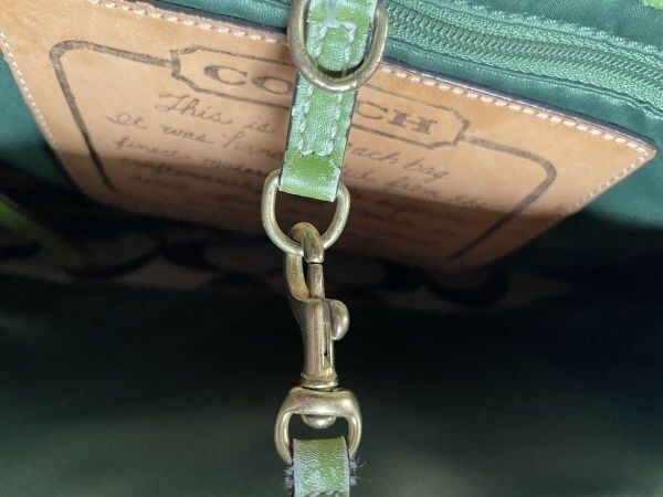 COACH コーチ レザー　グリーン　シグネチャー　定番　高級　中古品 トートバッグ_画像2