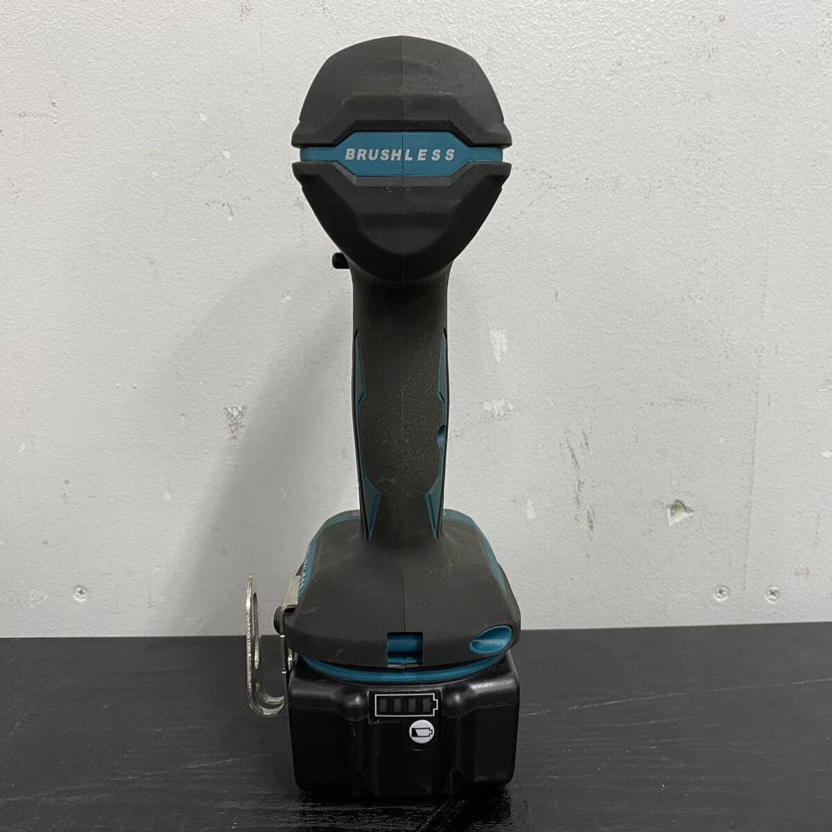 UU145 電動工具 マキタ makita 充電式インパクトドライバ XDT13 バッテリー・社外製充電器付属 DARR インパクト_画像6